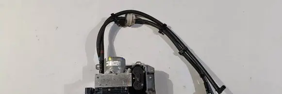 Dodge RAM Air suspension compressor/pump 68496113AB 15550000564