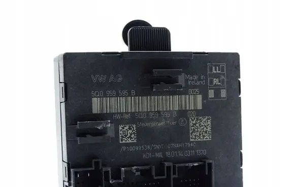 Audi A3 S3 8V Door control unit/module 5Q0959595B