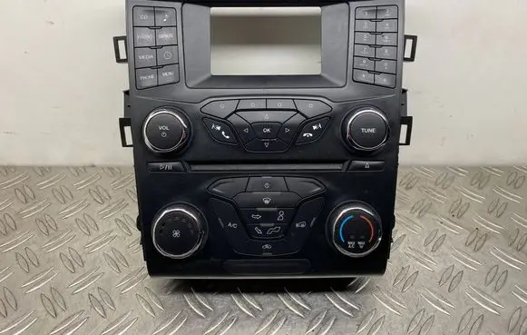 Ford Fusion II Climate control unit ds7t18e243en