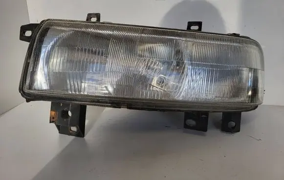 Renault Master II Headlight/headlamp 38210748