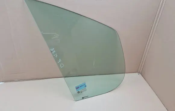 Nissan Primastar Front door vent window glass four-door 43R00049