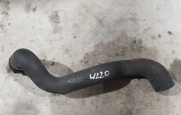 Mercedes-Benz S W220 Engine coolant pipe/hose A2205010382