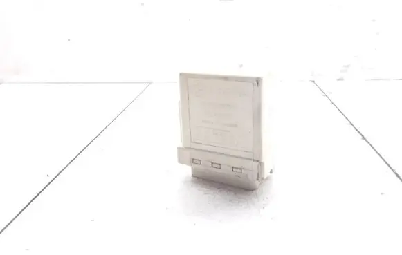BMW 3 E46 Glow plug pre-heat relay 2247664 72RB511