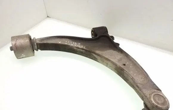 Front lower control arm/wishbone