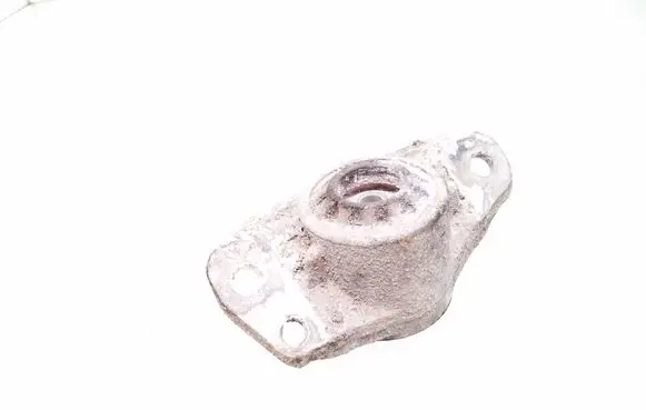 Volkswagen Touran I Front shock absorber mounting bracket 