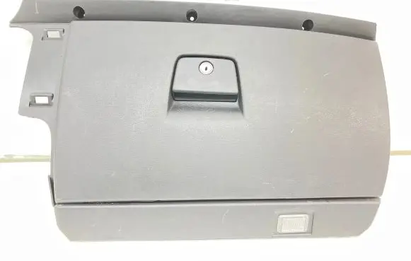Volvo C30 Glove box 8626141