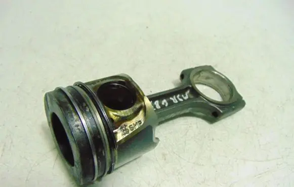 Renault Megane I Piston 