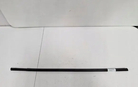 Renault Twingo III Front door trim (molding) 