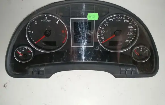 Audi A4 S4 B7 8E 8H Speedometer (instrument cluster) 8E0920901D