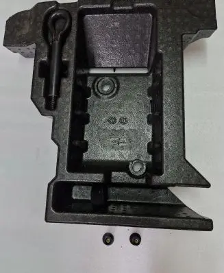 Chevrolet Camaro Glove box in trunk 84086509