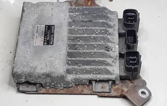 Toyota Avensis T250 Fuel injection control unit/module 8987120070 1310001371