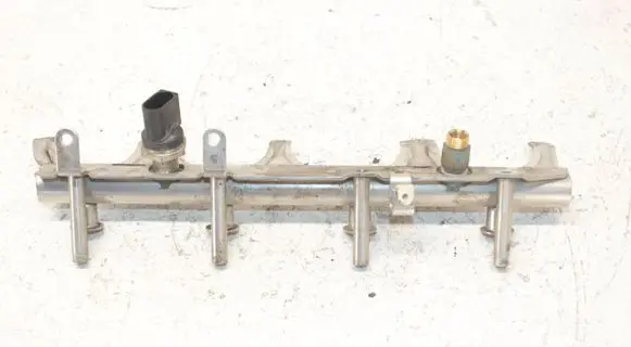 Fuel main line pipe