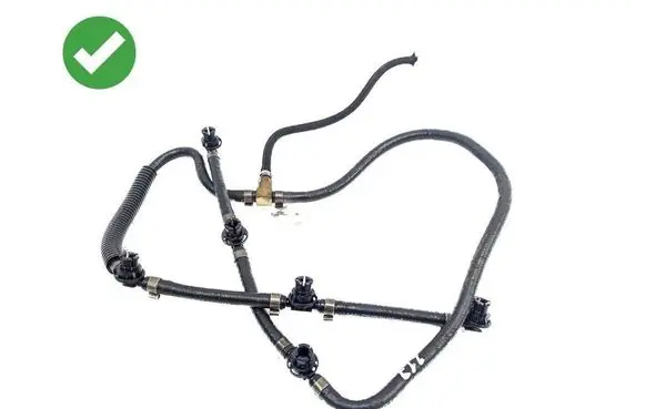 Mercedes-Benz CLS C219 Fuel return line/hose 