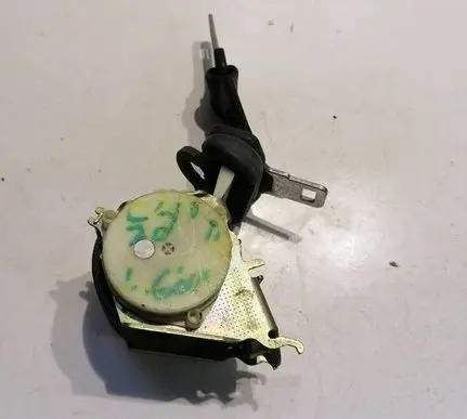 Renault Clio III Middle seatbelt (rear) 34006770 552573