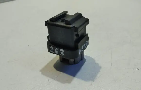 Toyota Corolla Verso AR10 Glow plug pre-heat relay 2861067010 1567000671