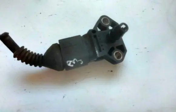 Volkswagen Touran I Air pressure sensor 038906051C 0281002401