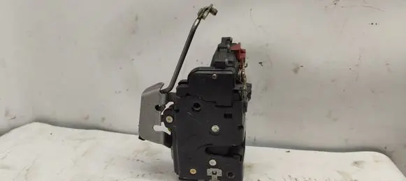 Audi A4 S4 B6 8E 8H Rear door lock 8E0839015C