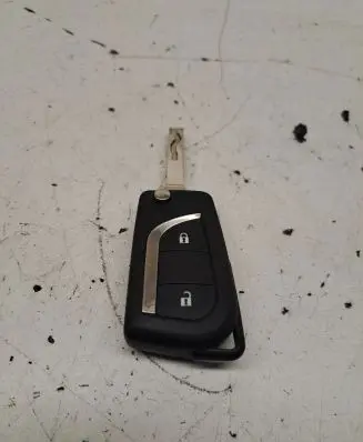 Toyota Yaris Ignition key/card MR6206