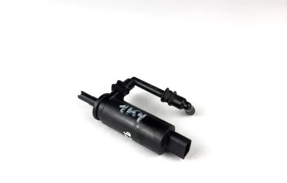 Volkswagen PASSAT B6 Headlight washer pump 3b7955681