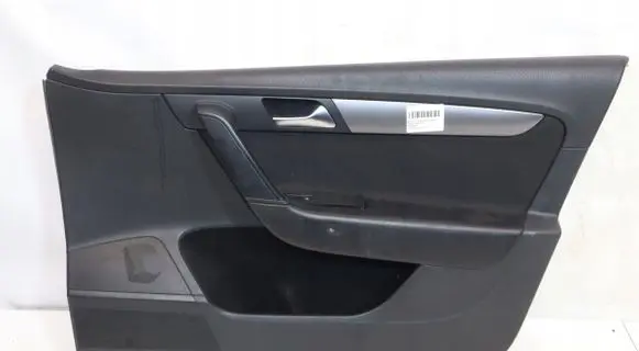 Volkswagen PASSAT B7 Front door card panel trim 3AA867062