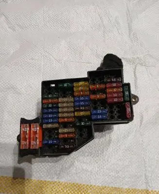 Porsche Cayenne (92A) Fuse module 7P0941824 7P0941826