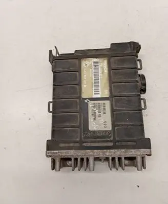 Volkswagen PASSAT B3 Engine control unit/module 0261200261 443907311B