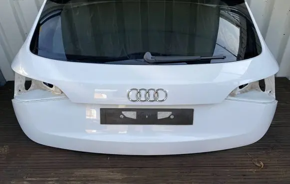 Tailgate/trunk/boot lid