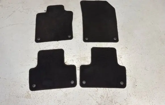 Volvo XC60 Car floor mat set 