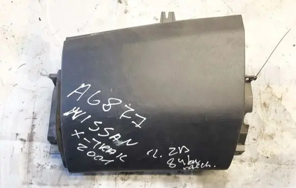 Nissan X-Trail T30 Glove box x006h3