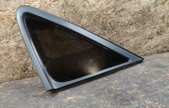 Hyundai ix35 Rear side window 878202S000