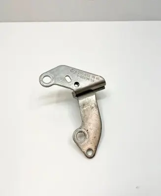Mercedes-Benz SL R231 Muffler mount bracket/holder A2314921841 2314921841