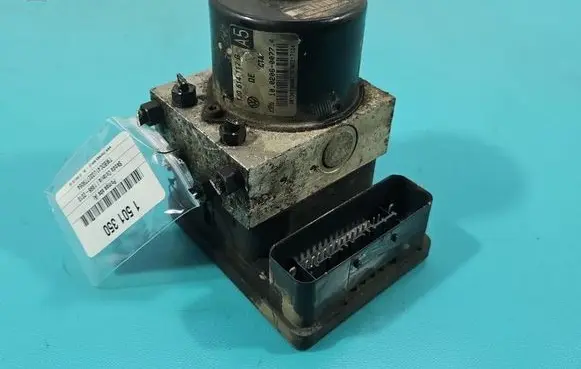 Skoda Octavia Mk1 (1U) ABS Pump 1C0907379L IMPRK1501350