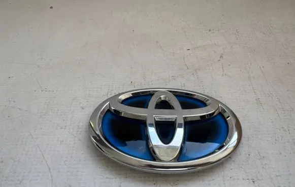 Toyota Camry VIII XV70 Manufacturer badge logo/emblem 7540306130