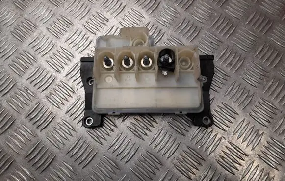 Mercedes-Benz C W206 Fuse box set A2065406917