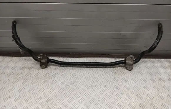 Mercedes-Benz E C207 W207 Front anti-roll bar/sway bar A2043233065