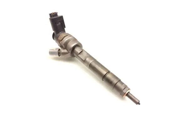 BMW 1 E81 E87 Fuel injector 7798446 0445110289