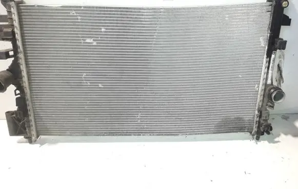 Opel Insignia A Coolant radiator 13241725