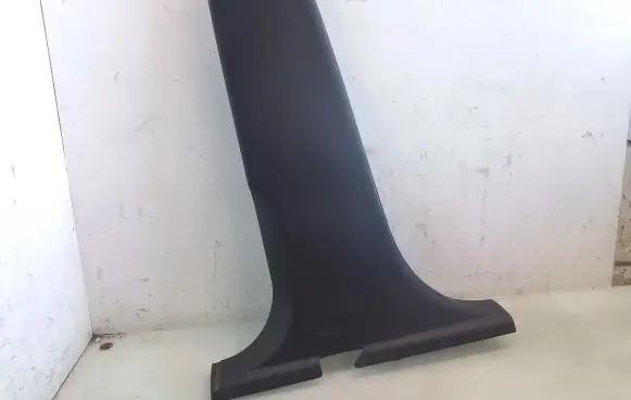 Skoda Octavia Mk2 (1Z) (B) pillar trim (bottom) 1Z0867281