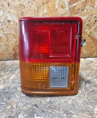 Mitsubishi Pajero Rear/tail lights