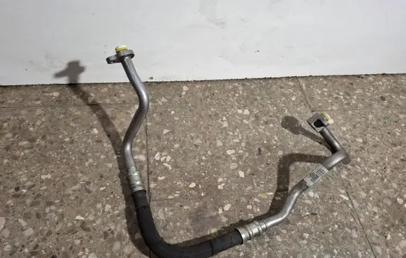 Volvo V60 Air conditioning (A/C) pipe/hose 31315120