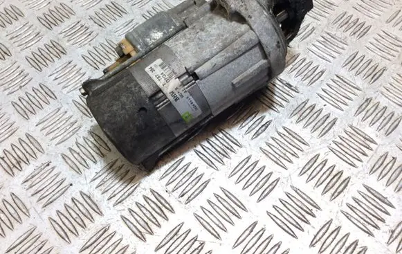 BMW 5 E60 E61 Starter motor 7787354