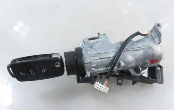 Volkswagen Tiguan Ignition lock 1K0905851