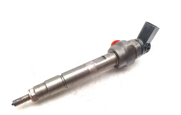 BMW 5 F10 F11 Fuel injector 7810702 0445110479