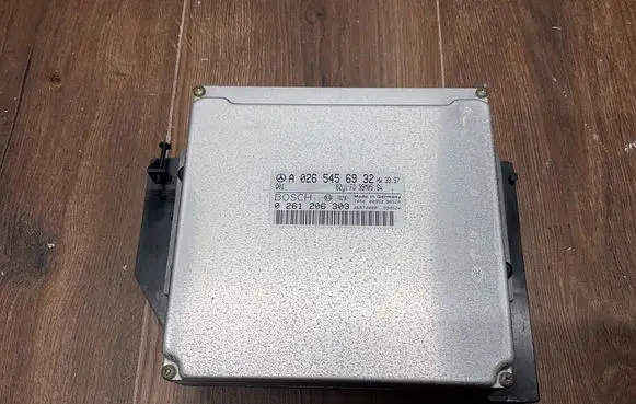 Mercedes-Benz SL R129 Engine control unit/module A0265456932