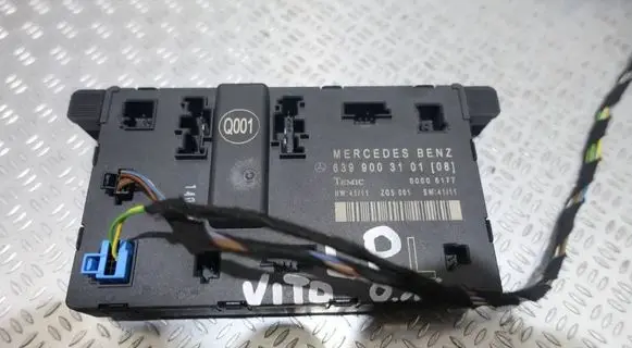 Mercedes-Benz Vito Viano W639 Door control unit/module 6399003101