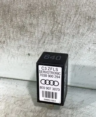 Audi A4 S4 B7 8E 8H Other relay 8e0907307d 7038900294