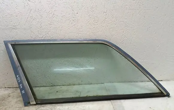 Mercedes-Benz W123 Rear side window 43R001057 DOT27M51AS2 E00068
