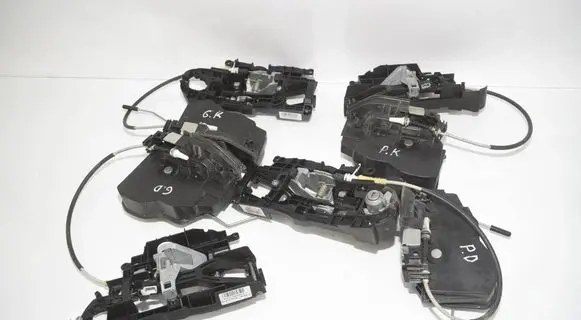 BMW 5 F10 F11 Front door lock 7202148 7202150 7202145