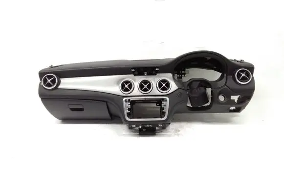 Mercedes-Benz CLA C117 X117 W117 Dashboard