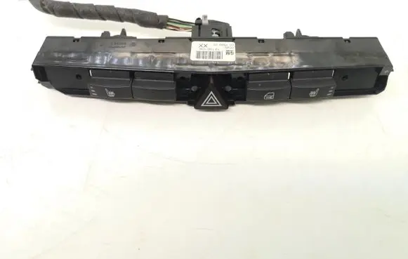 Opel Astra H Hazard light switch 13100109